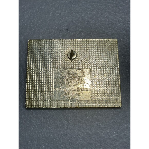 Vintage 2003 Lilo and Stitch Disney Trading Pin - Picture 3 of 3